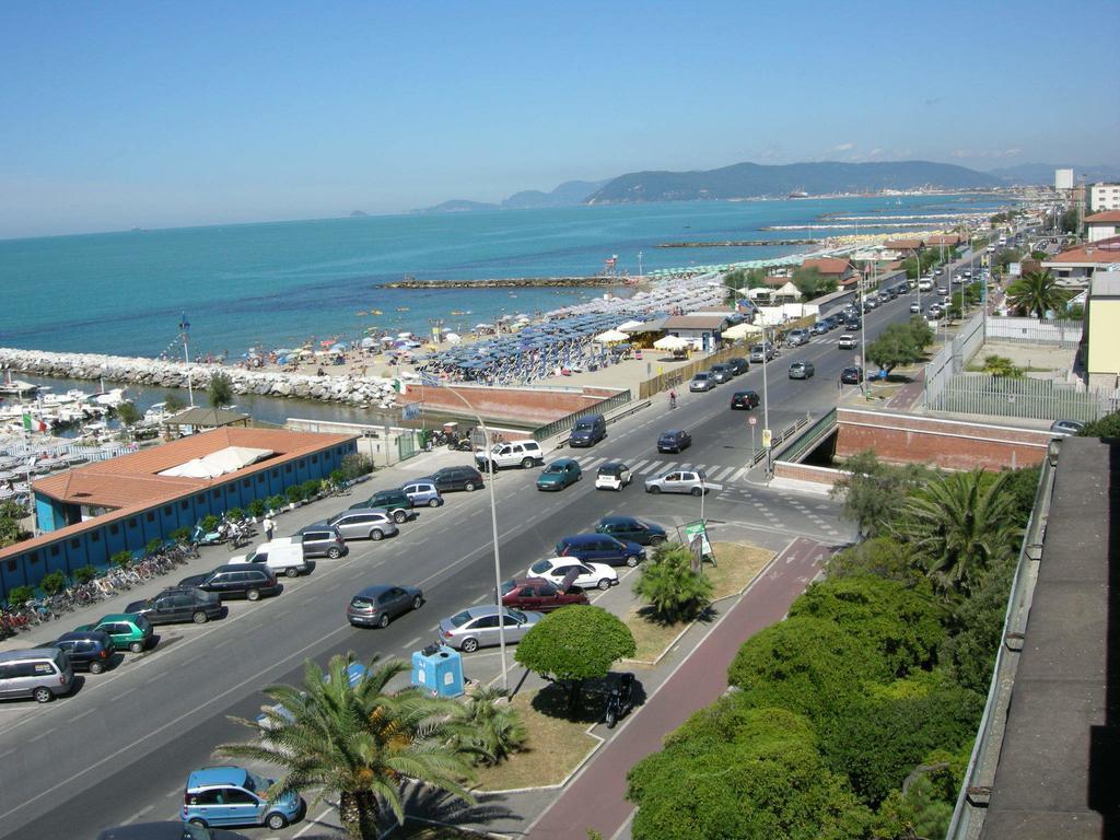 Comfort Beach House Marina di Massa Pokój zdjęcie