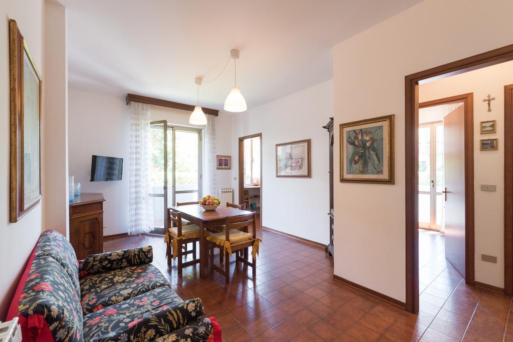 Comfort Beach House Marina di Massa Zewnętrze zdjęcie